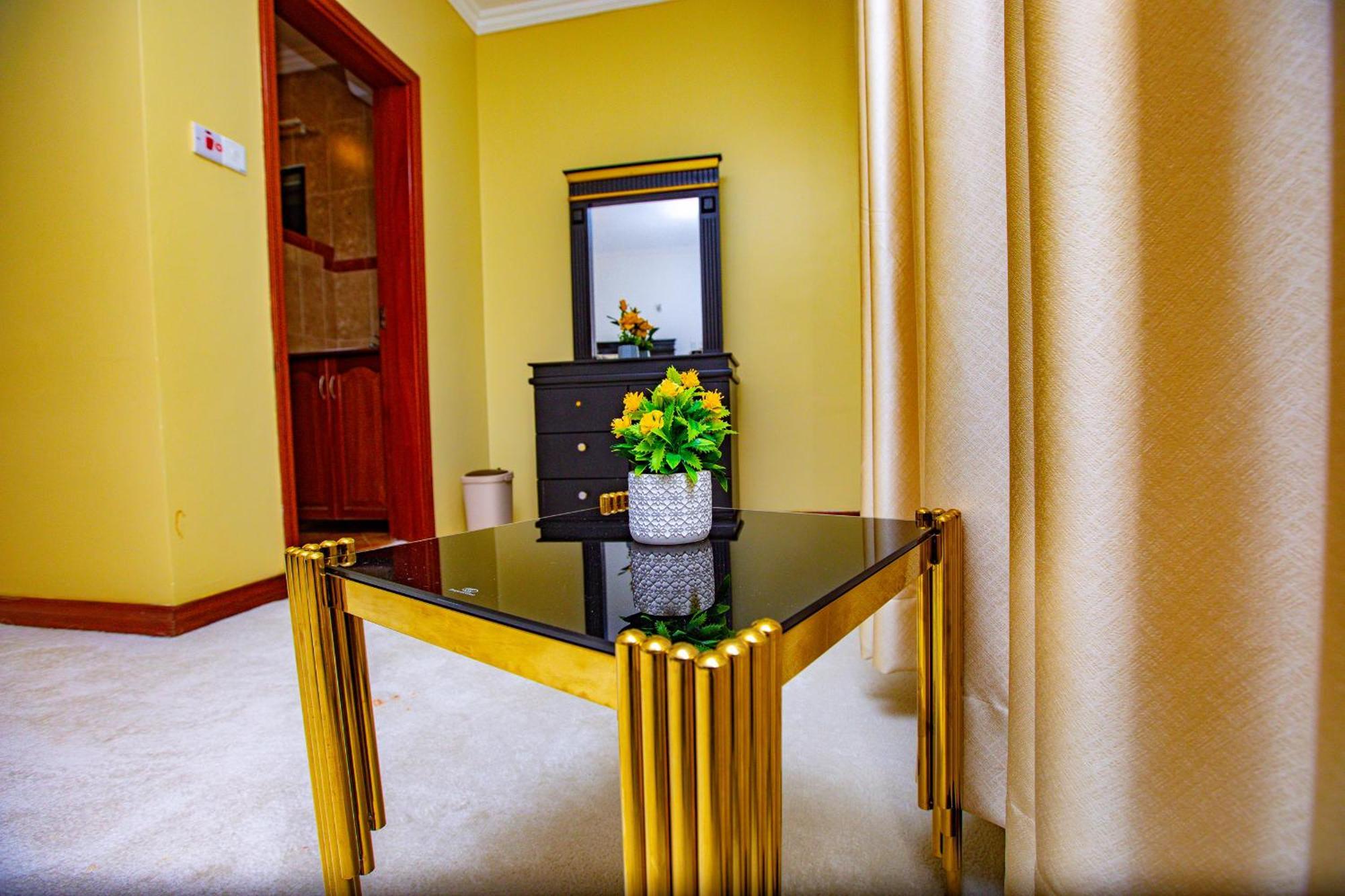 Divine Royal Residences Arusha Esterno foto